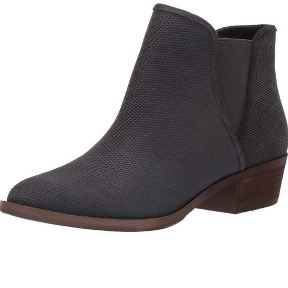 Kensie Shoes - Kensie‎ Women's Gerona Perforated Ankle Boot Size 8.5